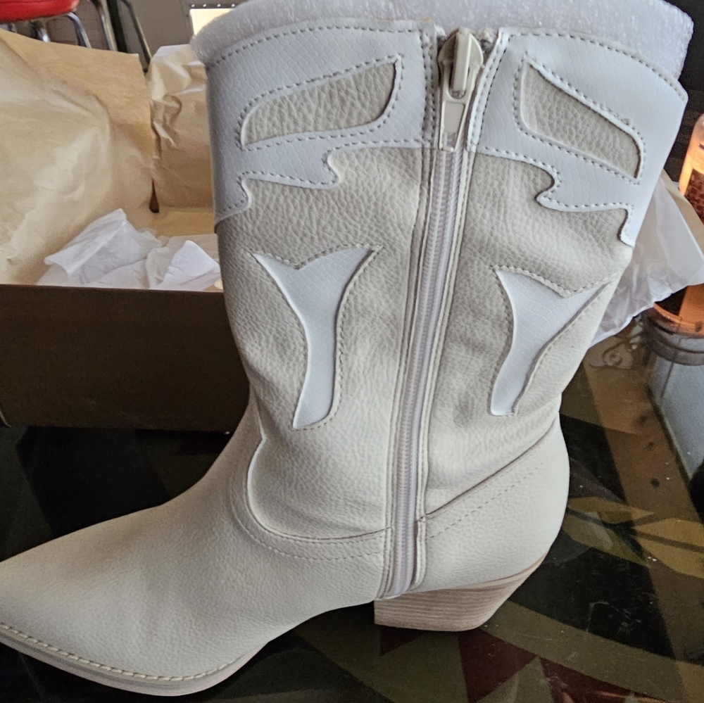 BOOTS!!!!